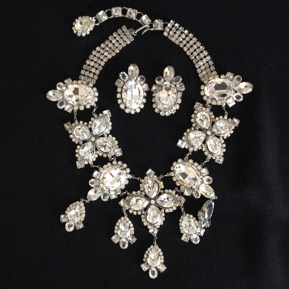LAWRENCE VRBR designed Crystal Statement Necklace and Earrings Set - Clear